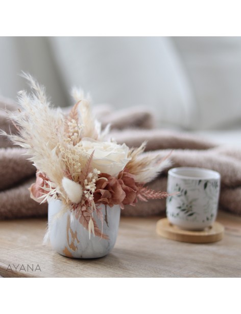 Dried flowers home decoration