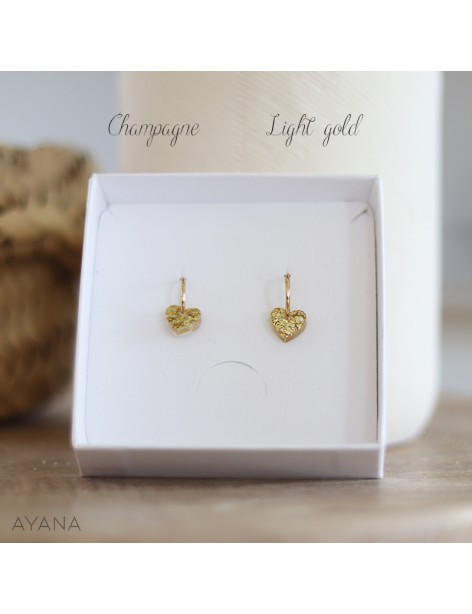 Boucles oreilles coeur resine