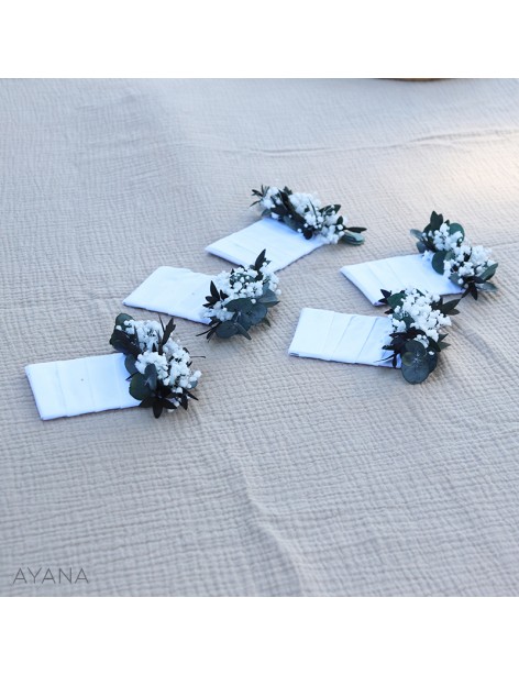 dried flowers buttonhole