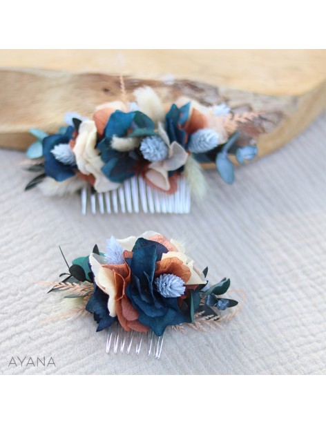 dried flowers comb