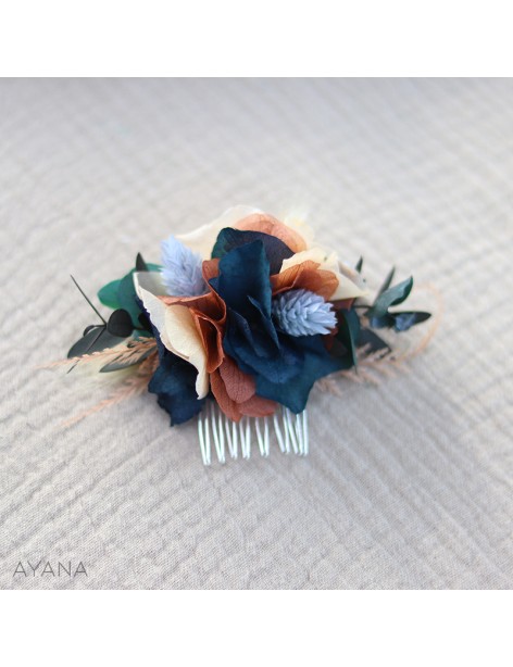 dried flowers comb