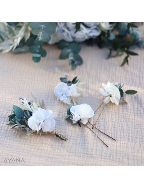 Preserved flowers boutonnière