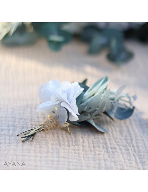 Boutonniere en fleurs éternelles bleu et blanc
