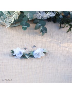 preserved flowers earrings blue and white