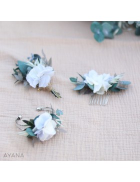 Bracelet en fleurs stabilisées bleues et blanches