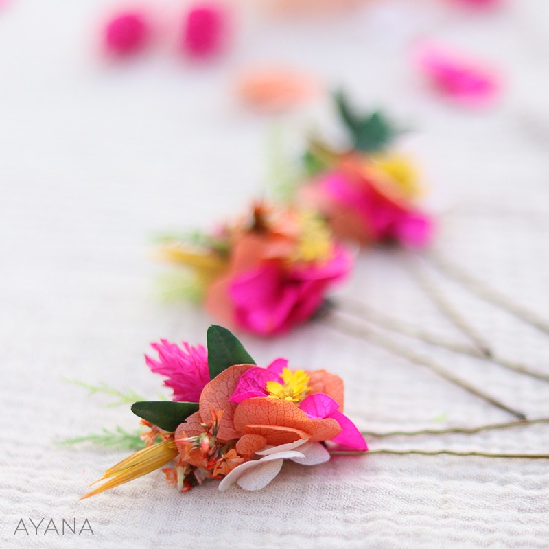 épingles à cheveux en fleurs stabilisées orange et fuschia