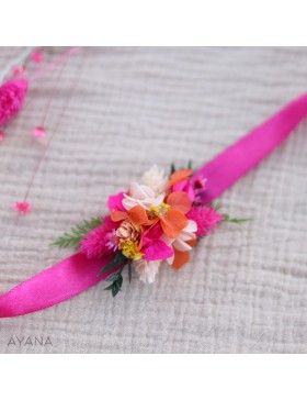 Bracelet sur ruban en fleurs séchées orange et fuschia