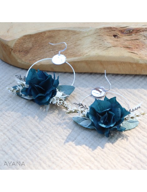 Boucles d'oreilles en fleurs stabilisées bleu marine