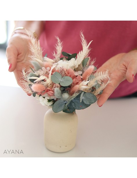 Coffret fete des meres avec vase en jesmonite et bouquet fleurs séchées