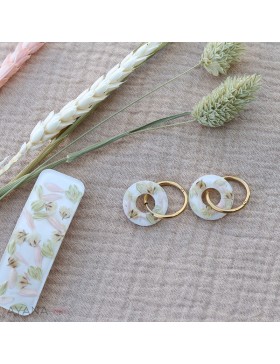 Resin hair clip with flowers