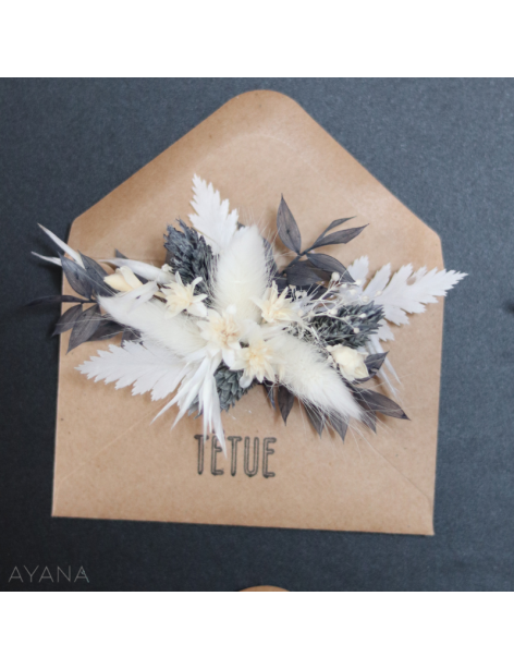 Magnetic Floral Envelopes