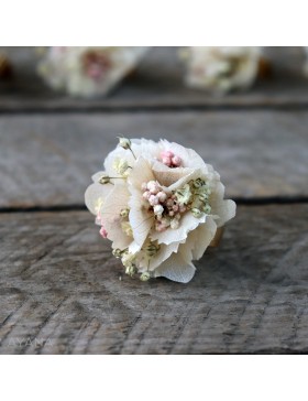 Bague en fleurs stabilisees pia