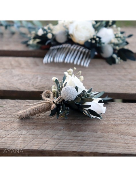 Boutonniere en fleurs stabilisees evidence