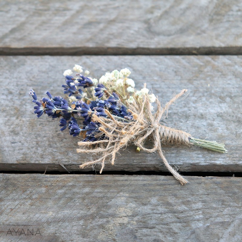 Boutonniere fleurs stabilisees authenticite