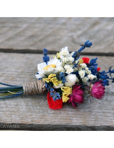 Boutonniere fleurs creativite