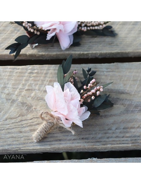 Boutonniere de fleurs honneur rose