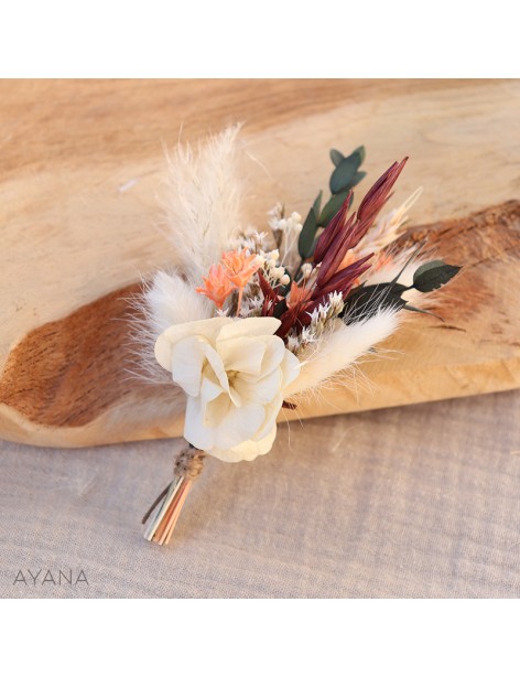 Boutonniere en fleur reconfort