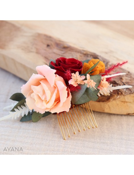 "Vera" Lisianthus Hair Comb