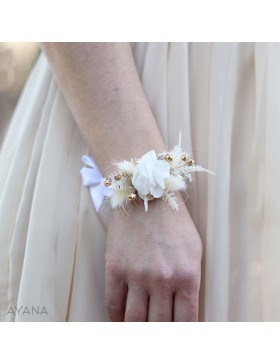 Bracelet en fleurs stabilisees isabel