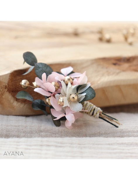 Boutonniere fleurs stabilisees CALINE