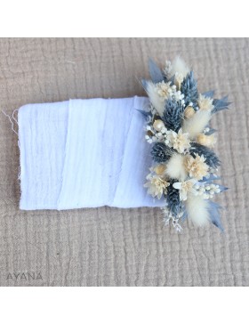 Boutonniere pochette fleurs stabilisees ODYSSEE