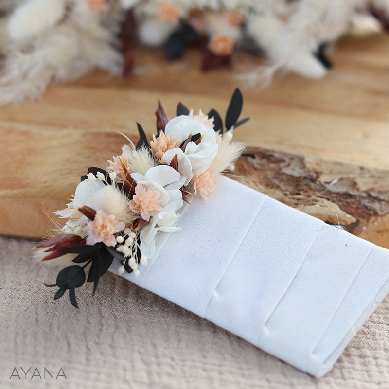 Boutonniere pochette fleurs sechees RECONFORT