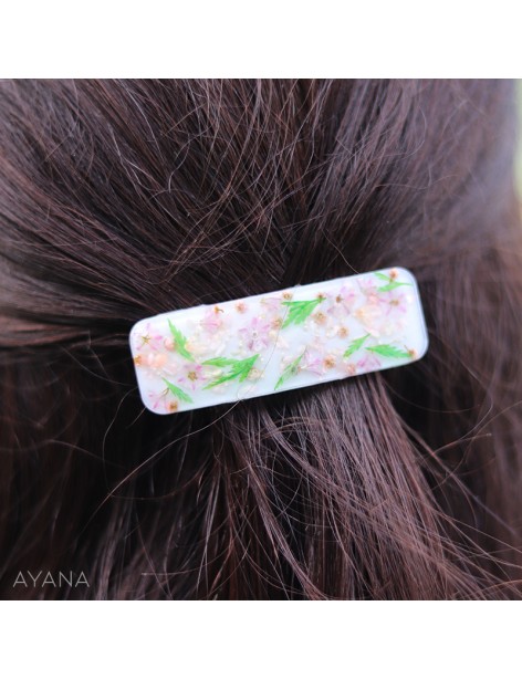 Barrette en resine epoxy fleurs stabilisees LEONIE Barrette en resine epoxy fleurs stabilisees LEONIE