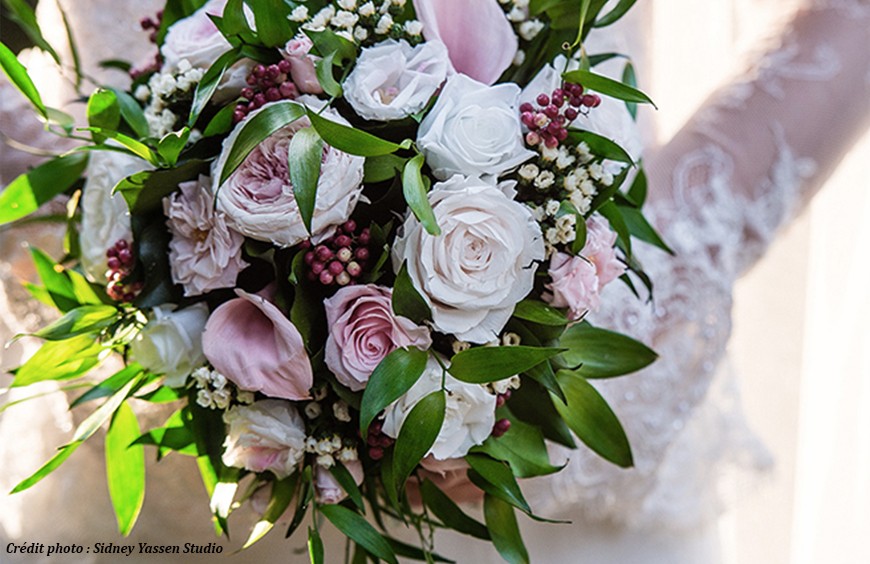 Traditions and symbols: Throwing the bouquet